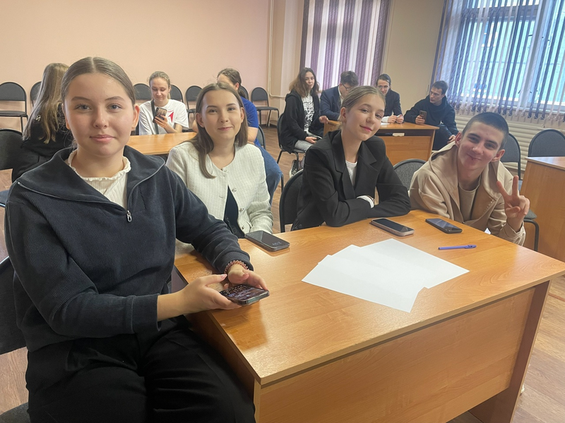 Факты против эмоций. Ваш ход!.