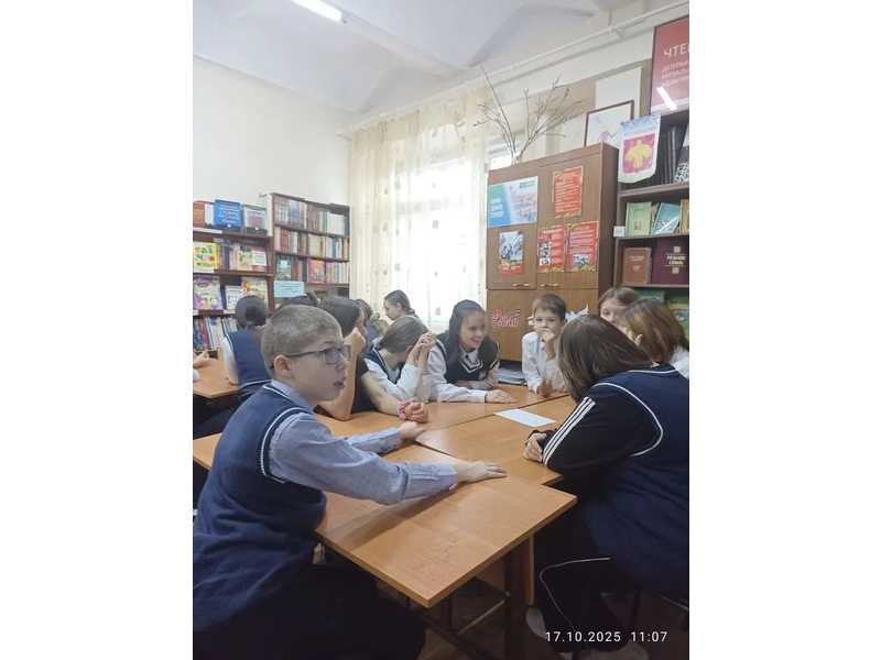 С 13 октября в школе началась Декада школьной библиотеки. С 13 октября в школе началась Декада школьной библиотеки..