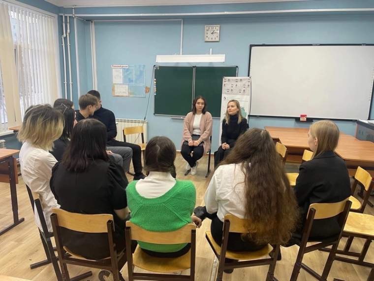 27 января, состоялась встреча учащихся 10 А класса с интереснейшим человеком - Натальей Николаевной Изъюровой!.